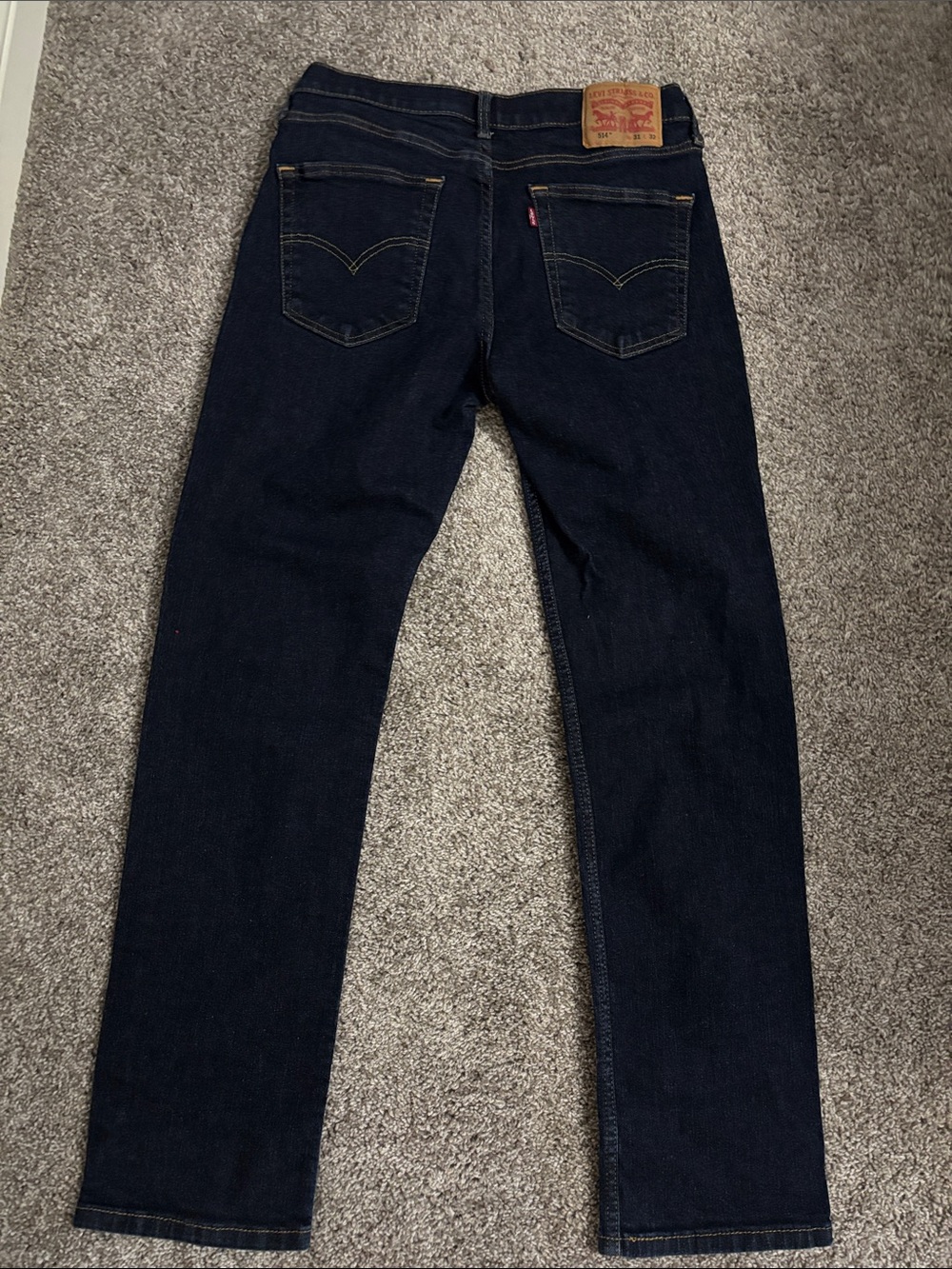 Levi's 514 Men's Dark wash Slim Straight Jeans